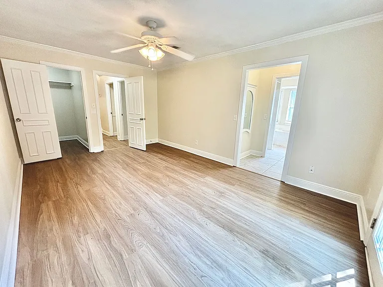 10017 Foxrun Rd — Photo 7
