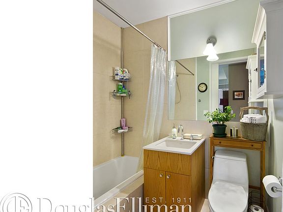 4th image of 2609-2605 Fredrick Douglass Blvd Unit 2A