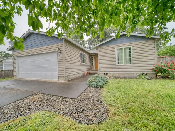 466 Raven Wood Ct, Saint Helens, OR 97051