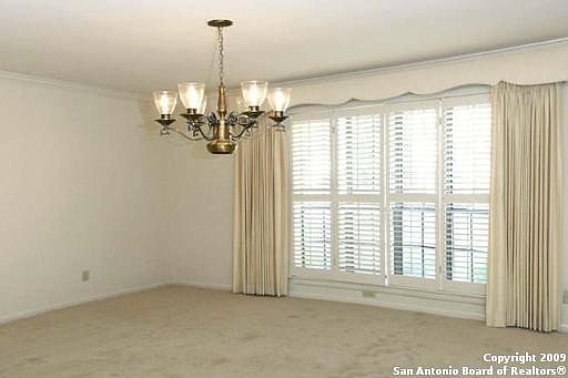 3rd image of 2611 Eisenhauer Rd #1006