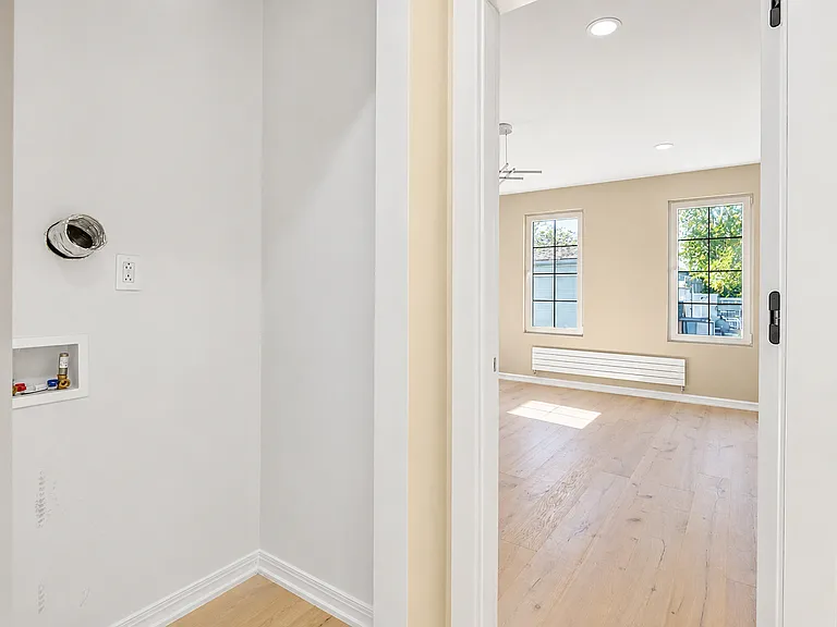 408 Bement Ave #1 — Photo 8
