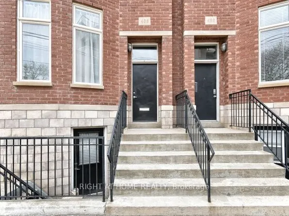 488 King St E, Toronto, ON M5A 1L8