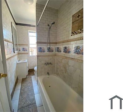 2nd image of 12 Orchard Pl APT 4E