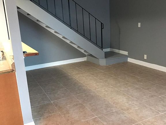 5th image of 834 E Tiffany Dr APT 2