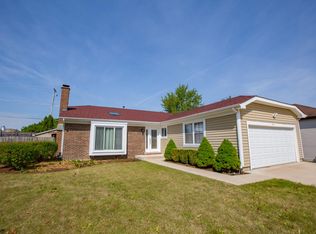 575 Ripple Brook Ct, Lake Zurich, IL 60047