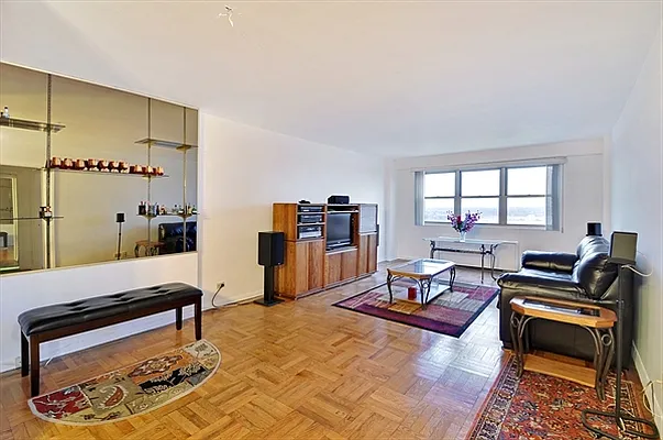 Sold by Citi Habitats | media 1