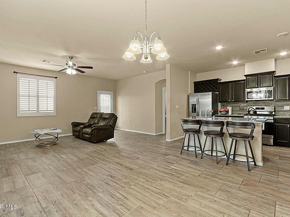 5th image of 3909 Desert Dunes Dr
