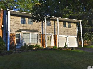 42 Fulton Ave, Smithtown, NY 11787