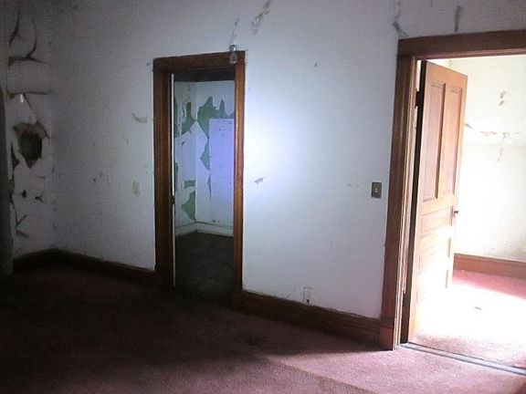3rd image of 5144 S Marshfield Ave
