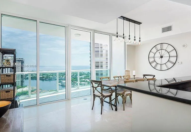 19400 Turnberry Way #Penthouse 221 — Photo 8