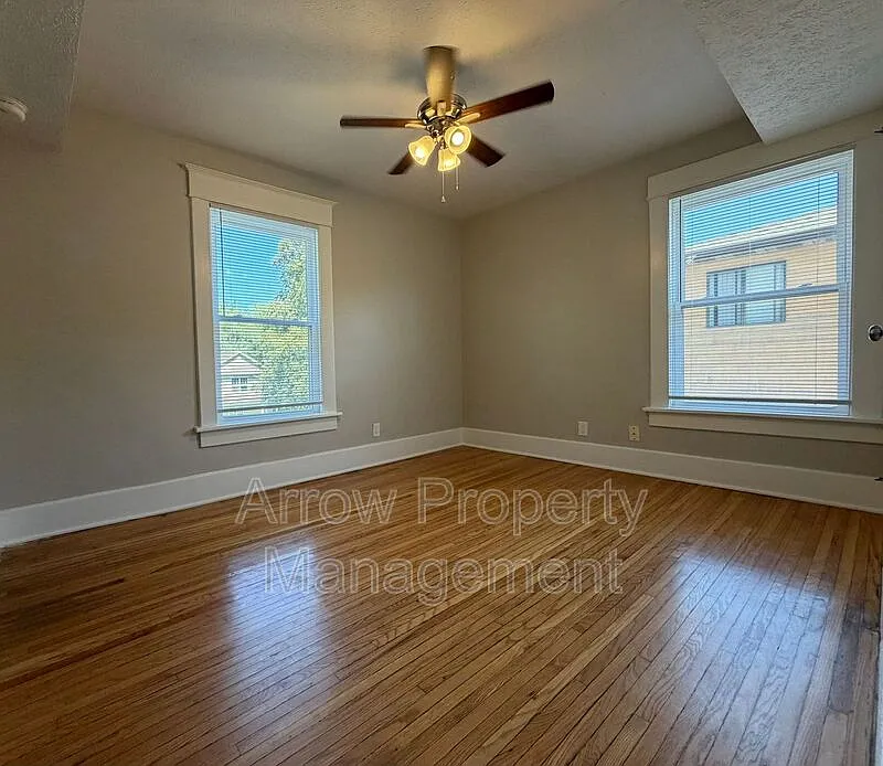 2727 P St — Photo 3