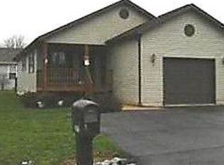202 Twigg Dr, Martinsburg, WV 25404