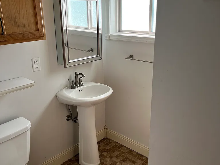 510 W Broadway St #3 — Photo 11