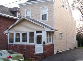 211 8th St, Upland, PA 19015