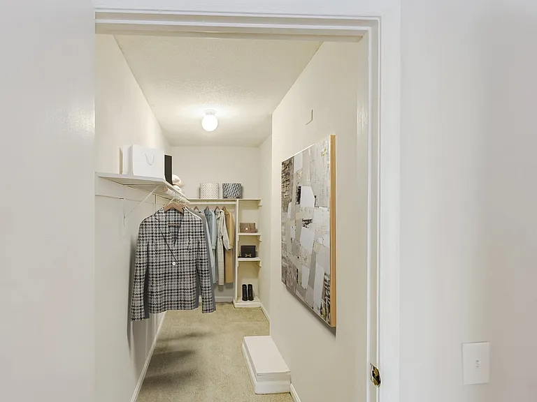 Brandemere Apartment Homes — Photo 35