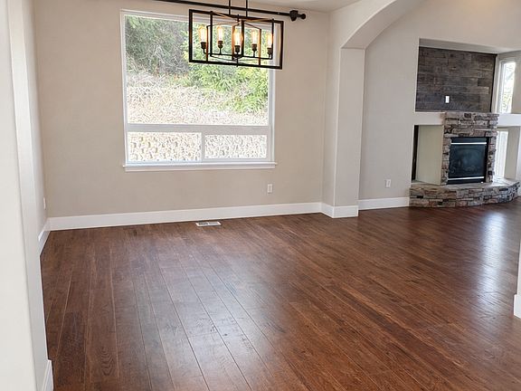 3rd image of 11314 176th Ave E