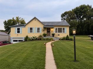 1119 Mound St, Atchison, KS 66002