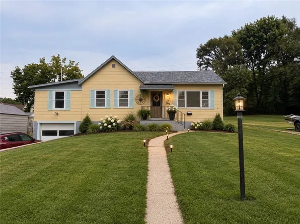 1119 Mound St, Atchison, KS 66002
