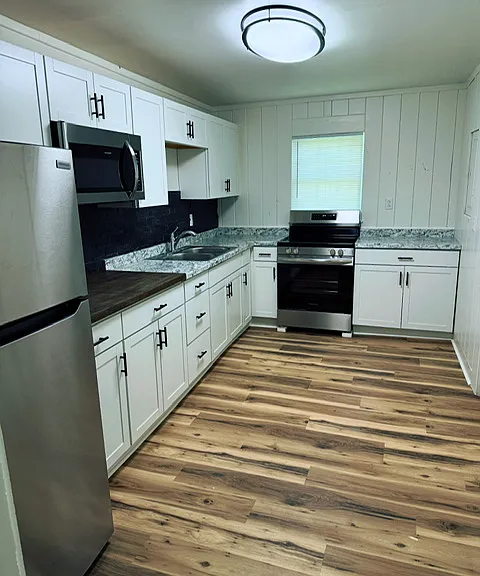 110 S Virginia St — Photo 2