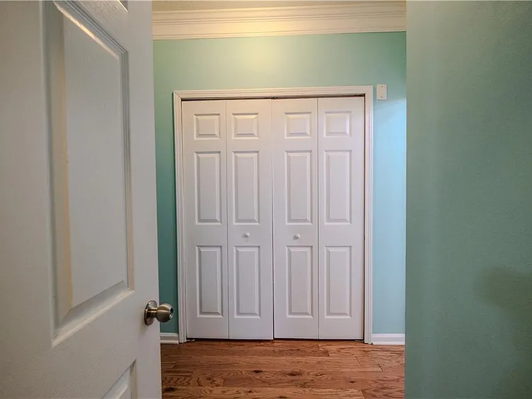 4007 Westchester Rdg NE — Photo 24