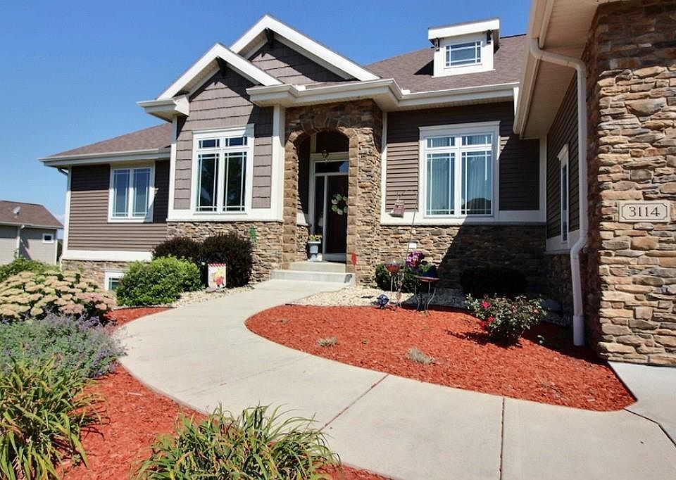 2nd image of 3114 Saddle Brooke Trl