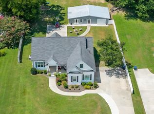 713 S College St, Smithville, TN 37166