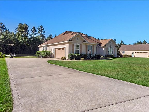 3rd image of 367 Belmont Cir