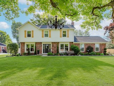 8201 Castle Dr, Indianapolis, IN, 46256