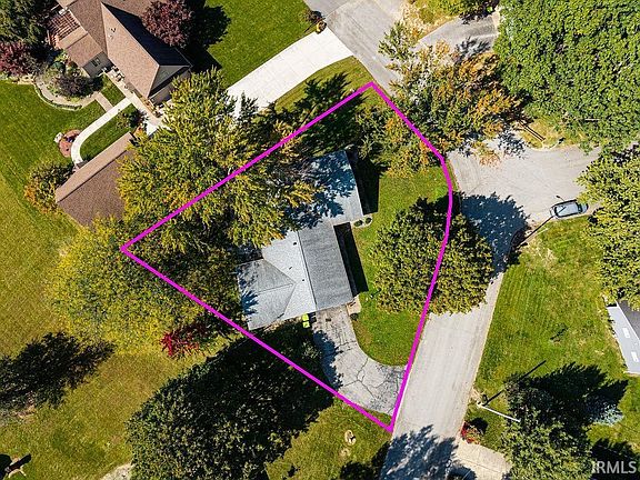 4th image of 102 Riverview Rd