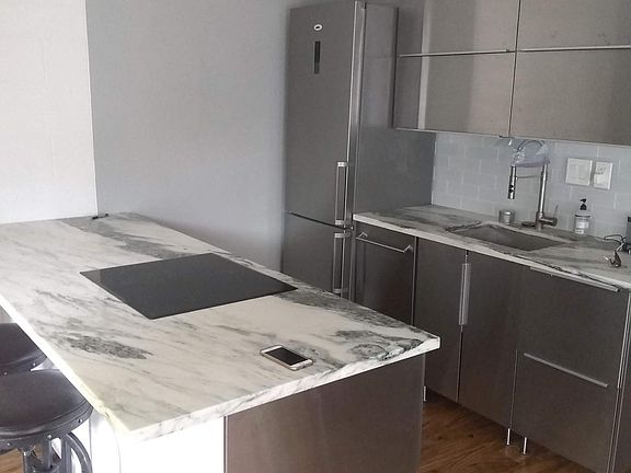 4th image of 145 10th Ave N APT 14