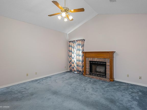 5th image of 1807C Townhouse Dr