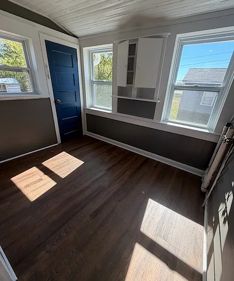 217 Southard St — Photo 8