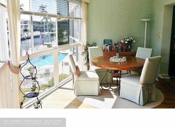 4th image of 3050 NE 48th St APT 203