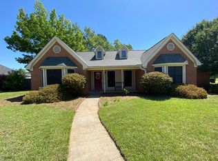 16 N Chestnut Dr, Columbus, MS 39705