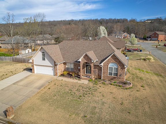 2nd image of 69 Lakeland Dr