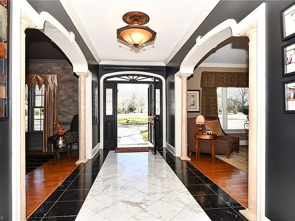 5th image of 5303 Sequoia Ct