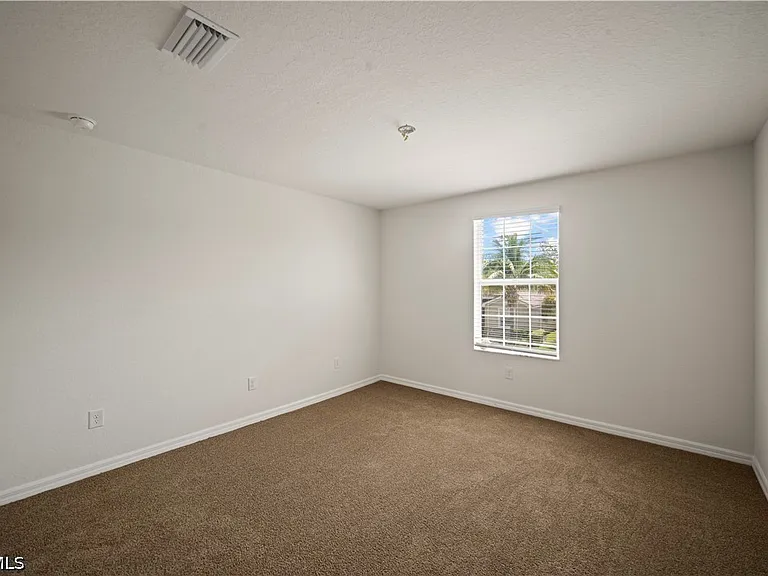 4234 Bluegrass Dr — Photo 14