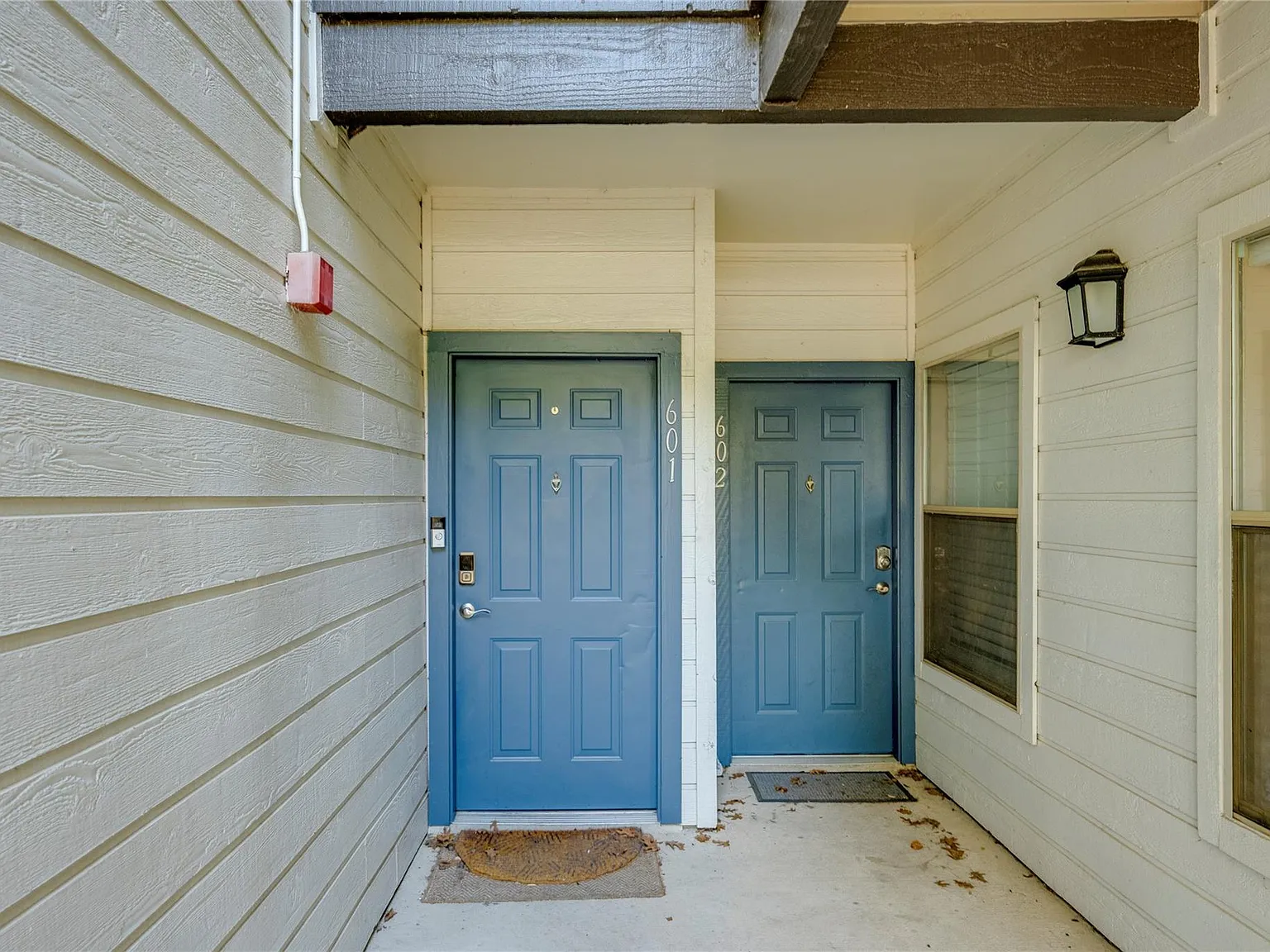 2 bed, 2.0 bath, 1150 sqft, $2,250 — Photo 2