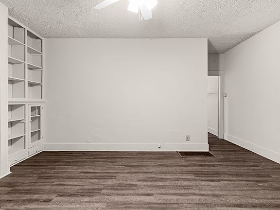 5th image of 387-389 Freeman Ave #387