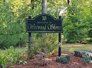 11 Westwood Cottage Dr, Bridgton, ME 04009