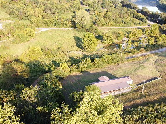 3rd image of 2744 Gladdice Hwy