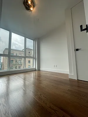 Rented by Yup Realty LLC | media 27