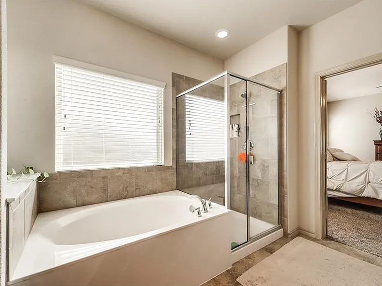 313 Delgany Trl — Photo 18