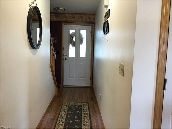 3rd image of 138 Teal St