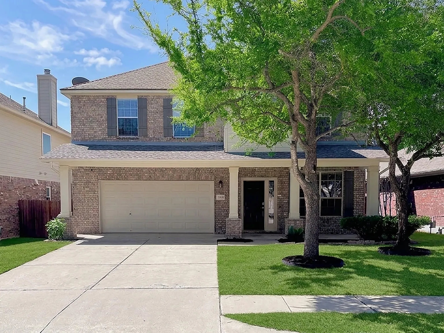 4 bed, 2.5 bath, 2644 sqft, $2,650 — Photo 2
