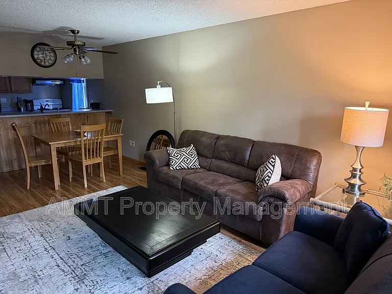 145 Birch Ct #1 — Photo 3
