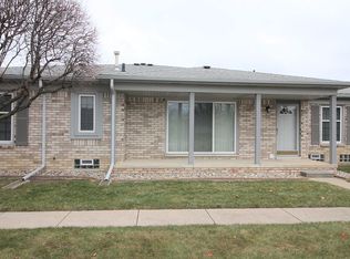 14570 Hollow Creek Ct, Shelby Township, MI 48315