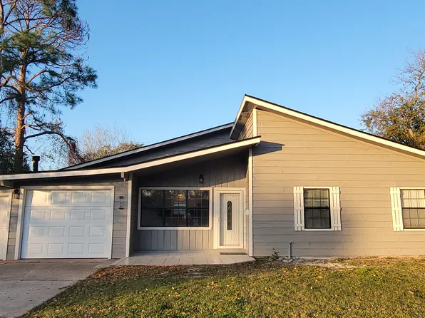 250 S Clover St, Bridge City, TX 77611