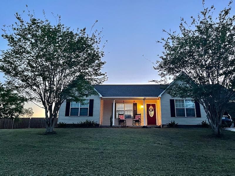 1st image of 123 Kaitlyn Ct