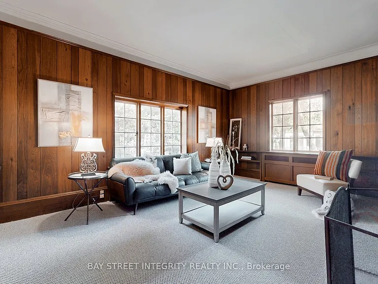 184 Heath St W — Photo 11